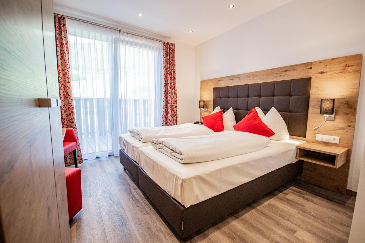 Hotel Wilder Mann Щайнах ам Бренер Стая снимка