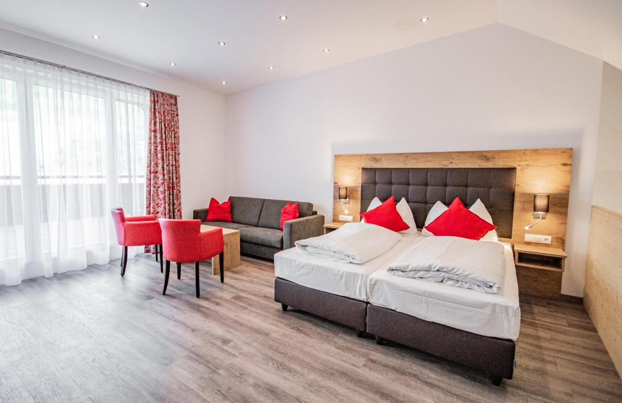 Hotel Wilder Mann Щайнах ам Бренер Екстериор снимка