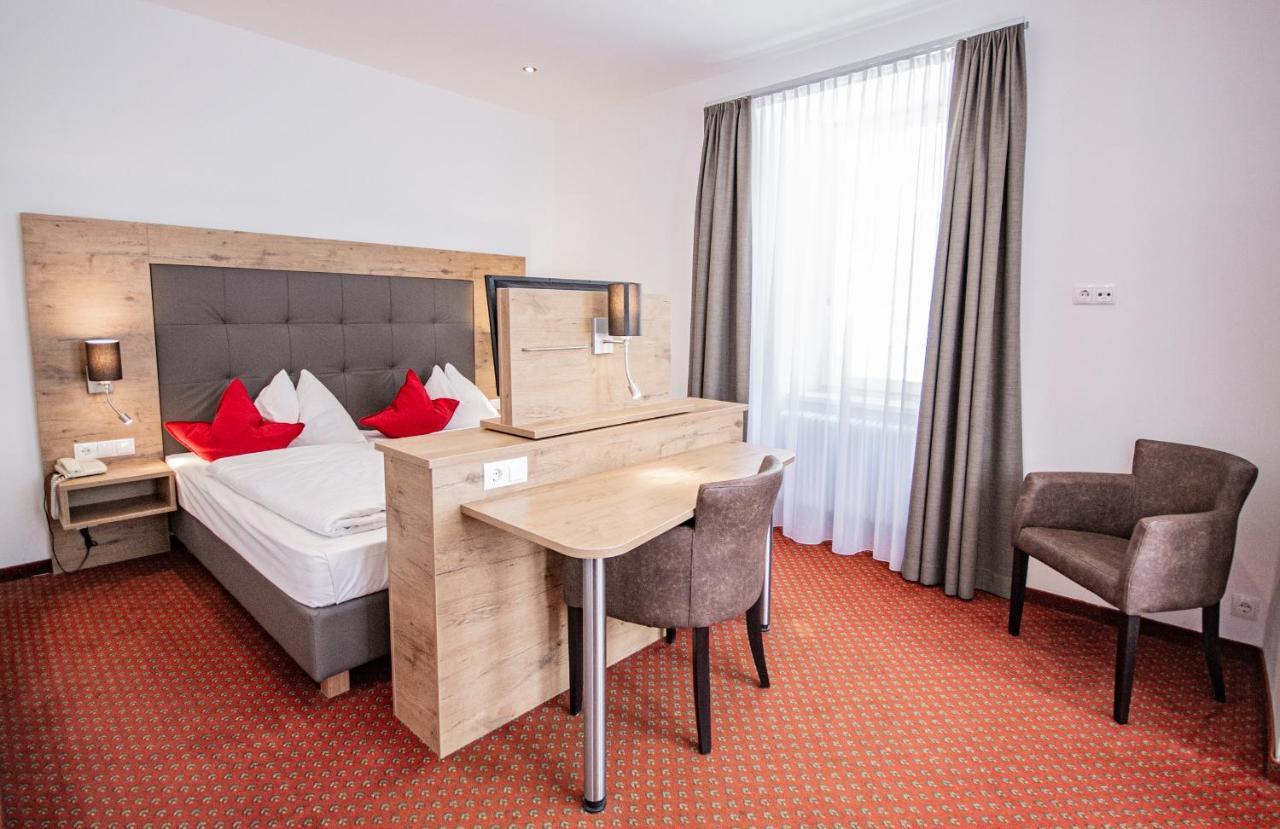 Hotel Wilder Mann Щайнах ам Бренер Екстериор снимка