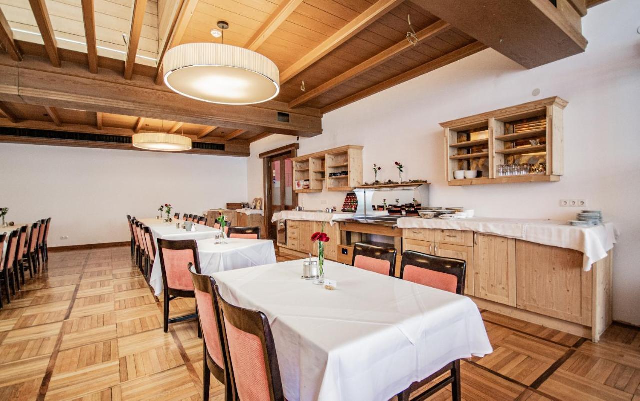 Hotel Wilder Mann Щайнах ам Бренер Екстериор снимка