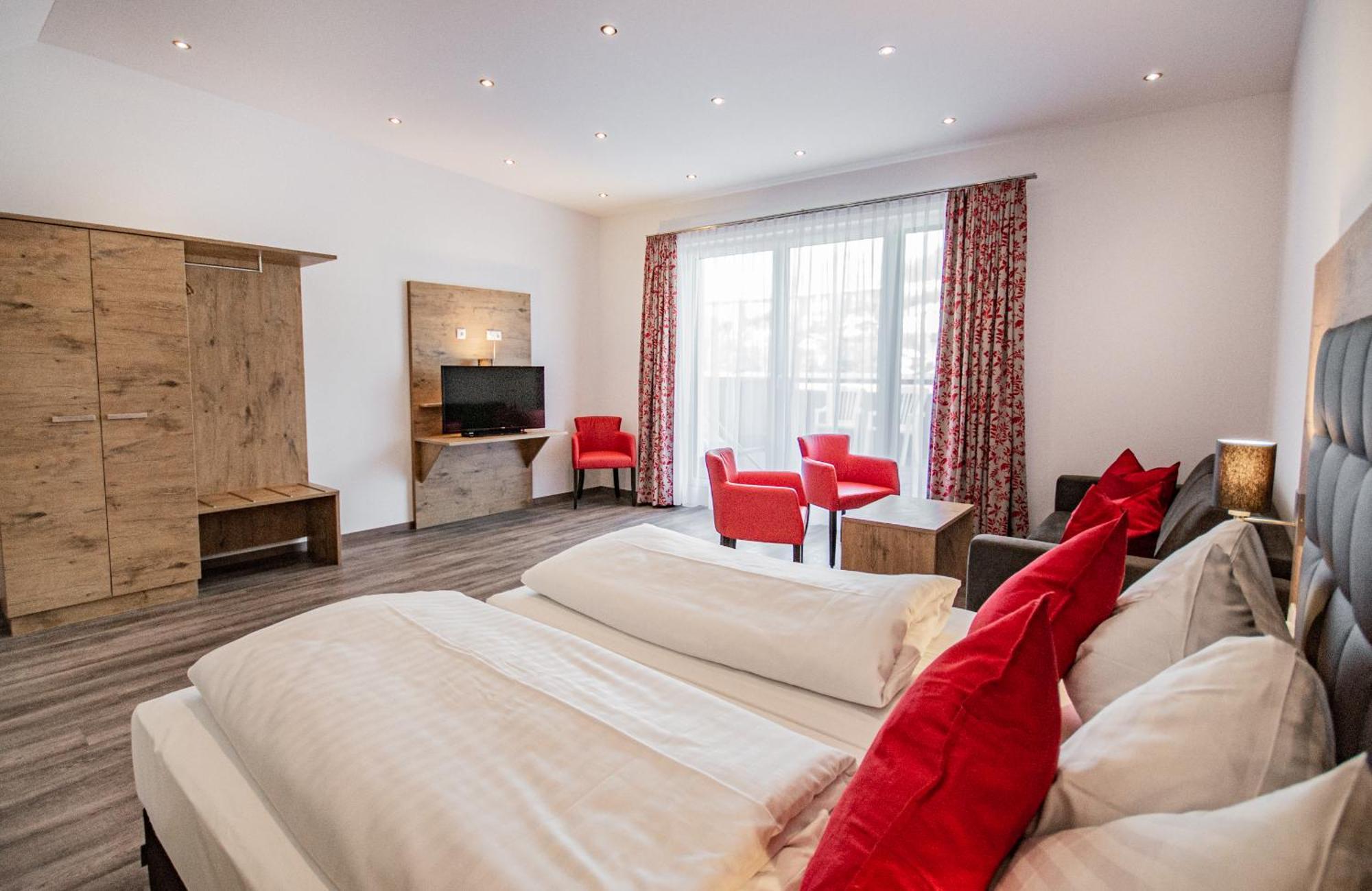 Hotel Wilder Mann Щайнах ам Бренер Стая снимка