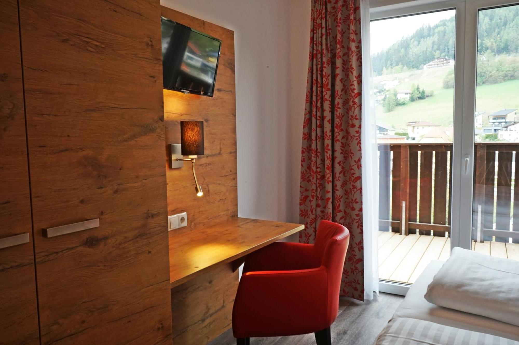 Hotel Wilder Mann Щайнах ам Бренер Стая снимка
